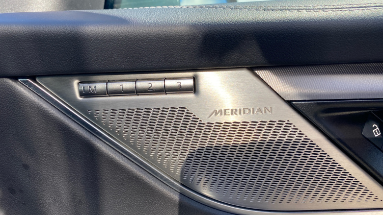 Jaguar F-Pace 2.0 D200 R-Dynamic SE 5dr Auto AWD Diesel Estate